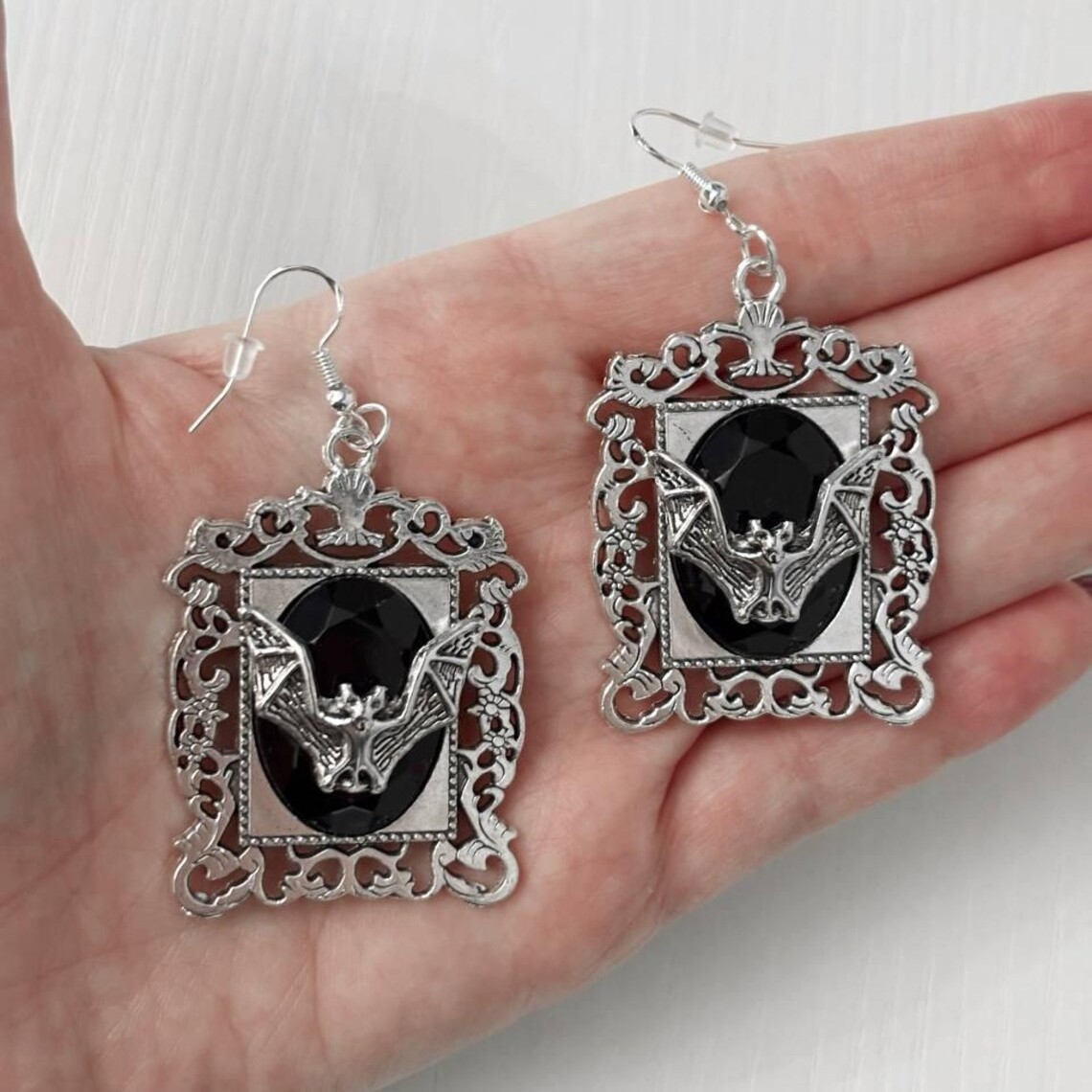 Women'S Victorian Accessories - Orecchini a forma di pipistrello vampiro,