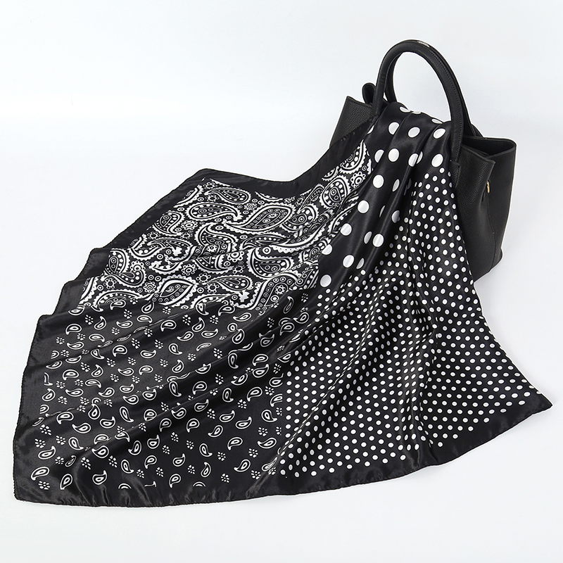 Fazzoletti Sciarpa di seta per - Women Accessories Brands recensione e prezzo