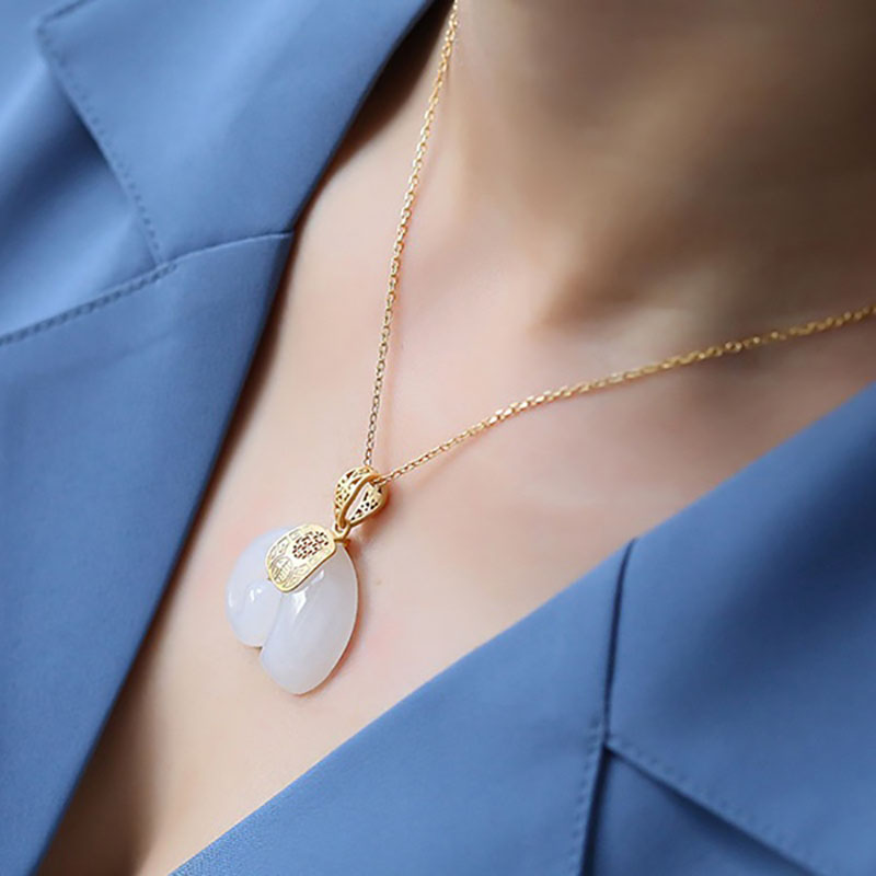 Collana con Ciondolo a Forma d - Charm Necklace Dainty recensione e prezzo