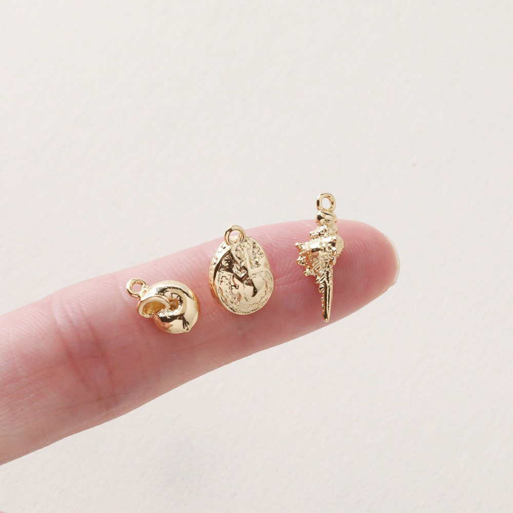 6PCS Dainty Small Conch Shell- - Charm Necklace Dainty recensione e prezzo