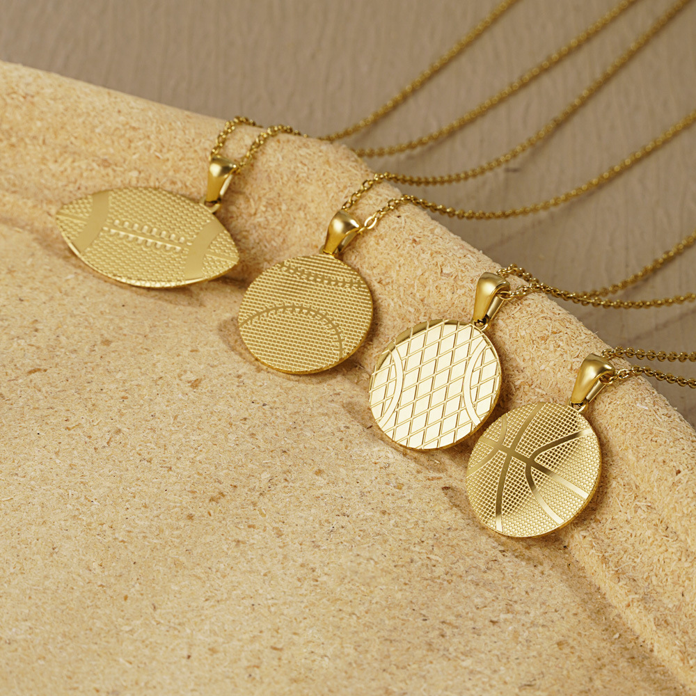 Collana con Ciondolo a Forma d - Coin Necklace Delicate recensione e prezzo